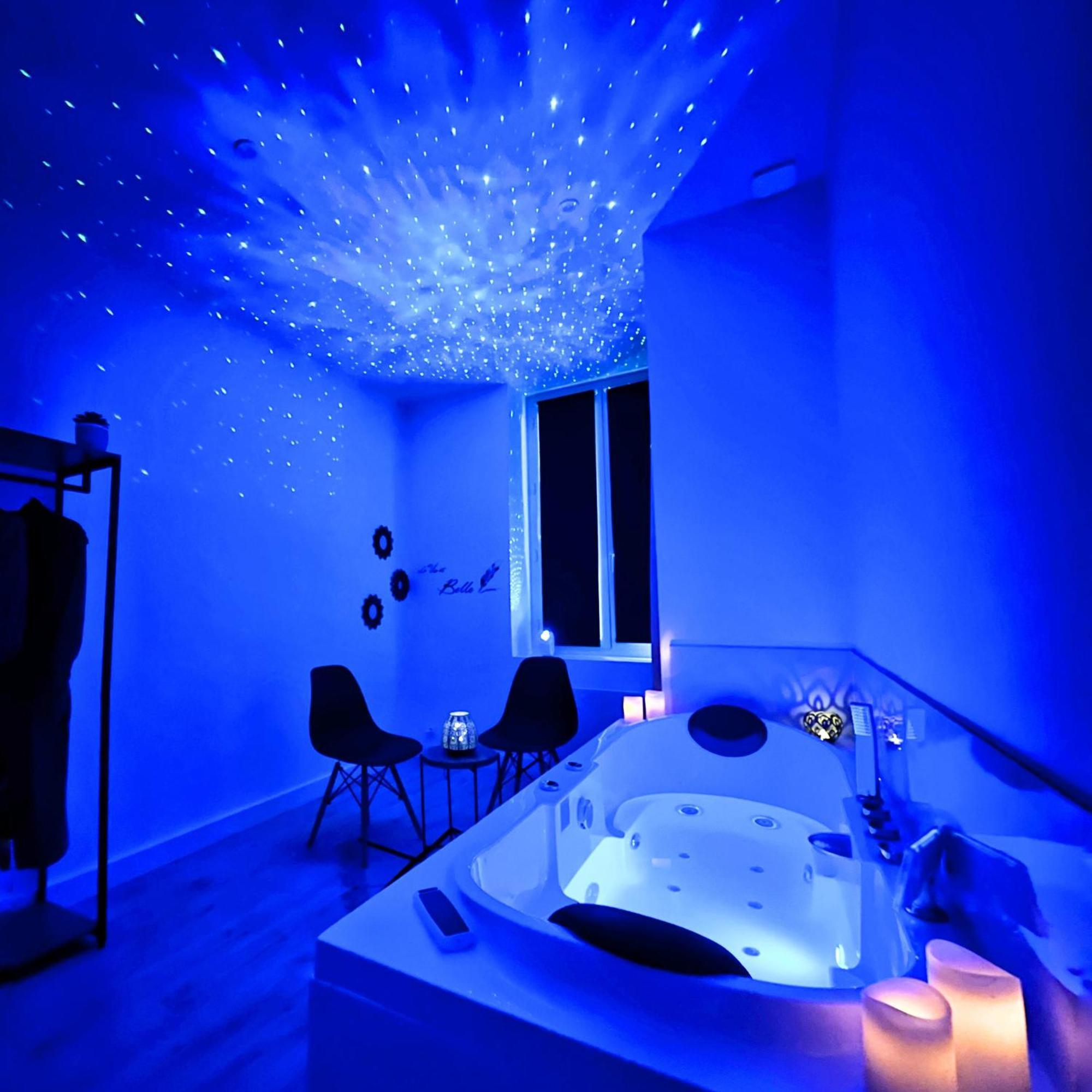 Cinema & Jacuzzi Aux Etoiles - Casabianca Suite Saint-Etienne  Buitenkant foto